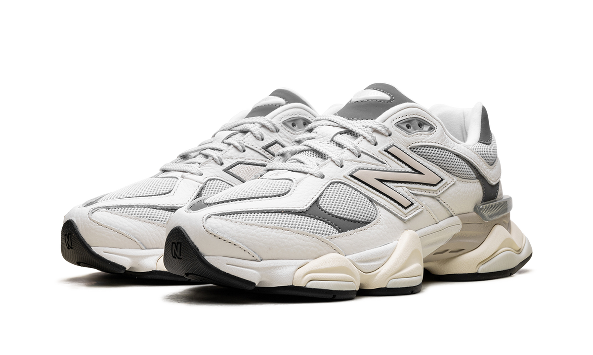 New Balance 9060 Sea Salt Castlerock