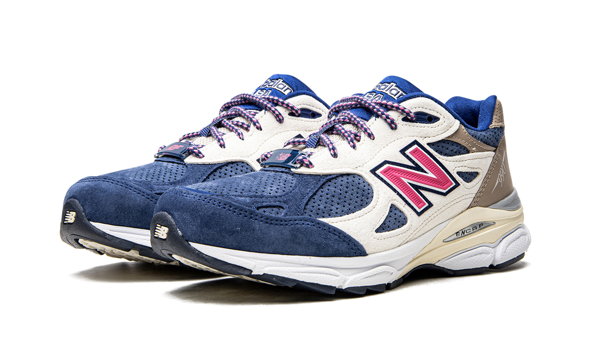 New Balance 990v3 MiUSA Kith Daytona (with Socks)