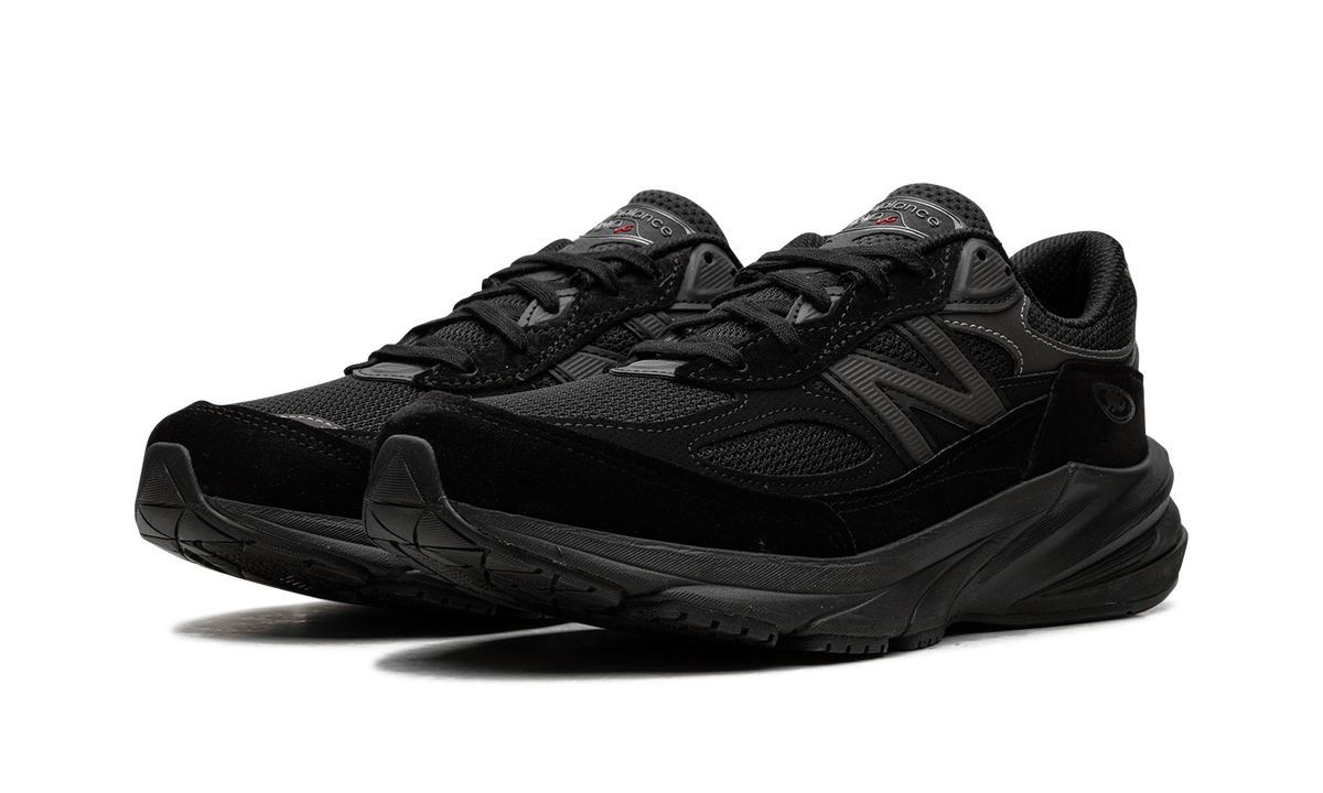 New Balance 990v6 Triple Black
