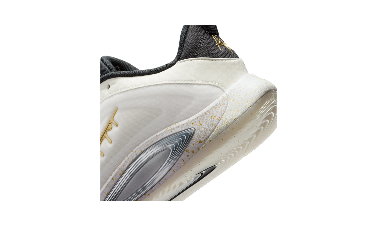 Nike A'ja Wilson A'One Gold Grillz