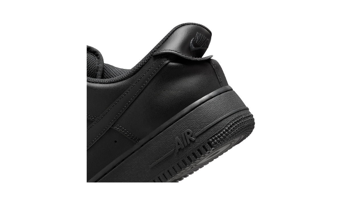 Nike Air Force 1 Low Flyease Triple Black