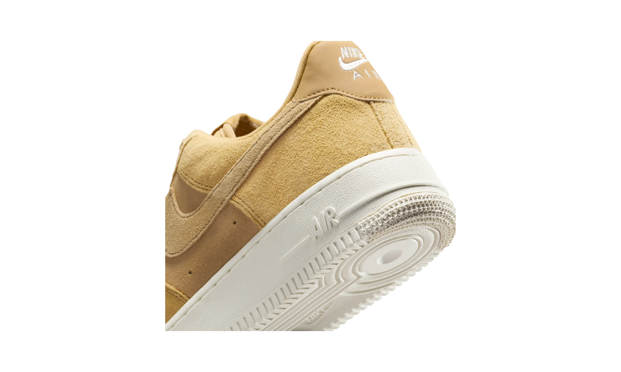 Nike Air Force 1 Low '07 Club Gold Sail