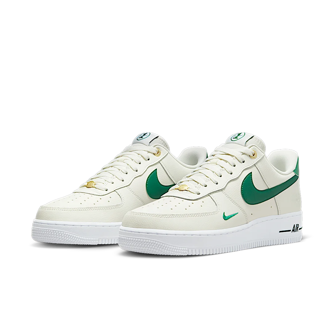 Nike Air Force 1 Low '07 LV8 40th Anniversary Sail Malachite, Sail/Malachite-White-Metallic Gold (DQ7658-101)