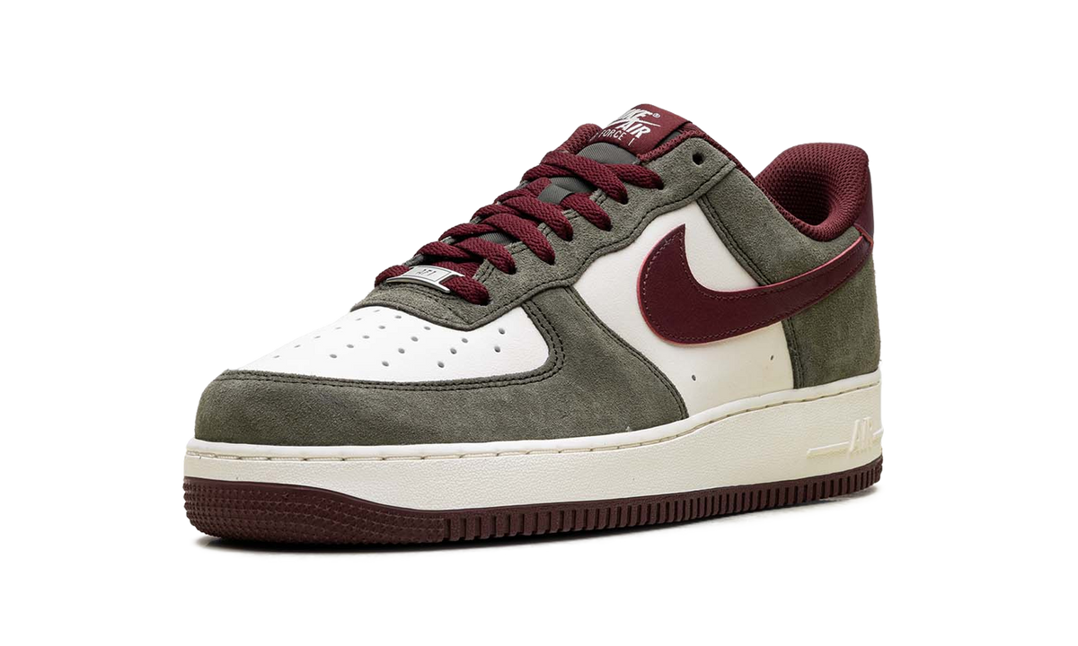 Nike Air Force 1 Low '07 LV8 Cargo Khaki Pale Ivory Dark Team Red