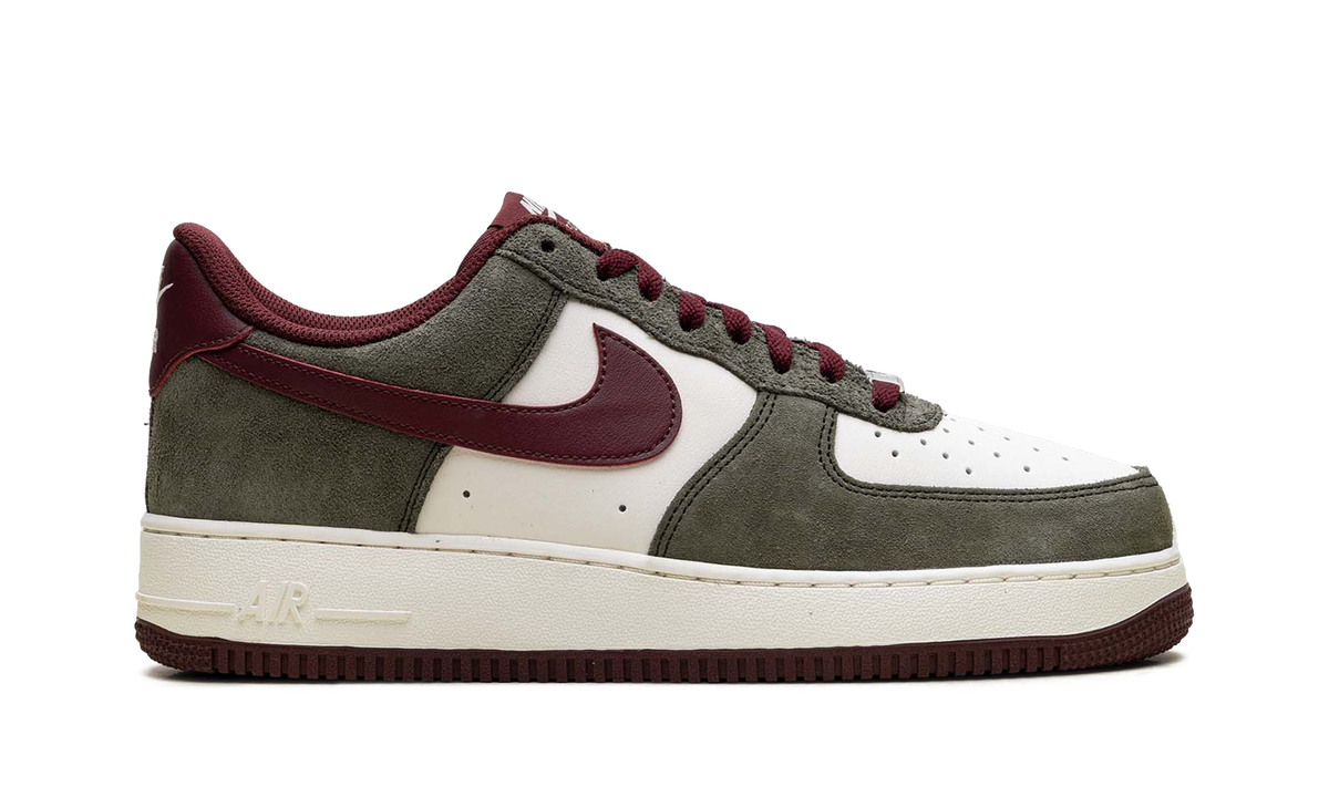 Nike Air Force 1 Low '07 LV8 Cargo Khaki Pale Ivory Dark Team Red