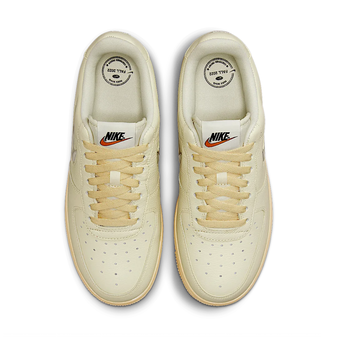 Nike Air Force 1 Low '07 LX Coconut Milk Lemon Wash, Coconut Milk/Light Bone-Lemon Wash (DO9456-100)