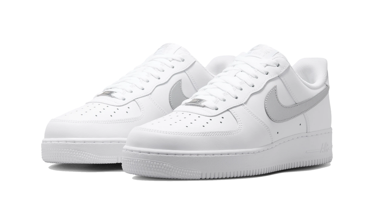 Nike Air Force 1 Low '07 White Metallic Silver