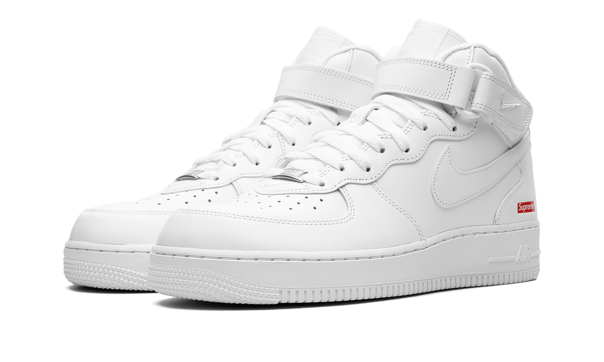 Nike Air Force 1 Mid Supreme White