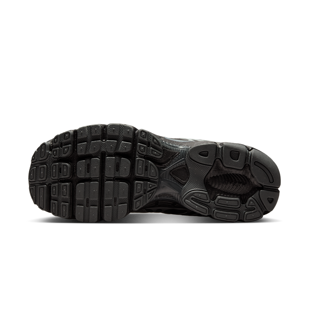 Nike Air Max Moto 2K Black Metallic Silver, Black/Metallic Silver/Anthracite (HQ2056-007)