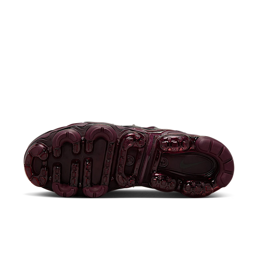 Nike Air VaporMax Plus Night Maroon, Night Maroon/White/Black/Cedar (FN6850-681)