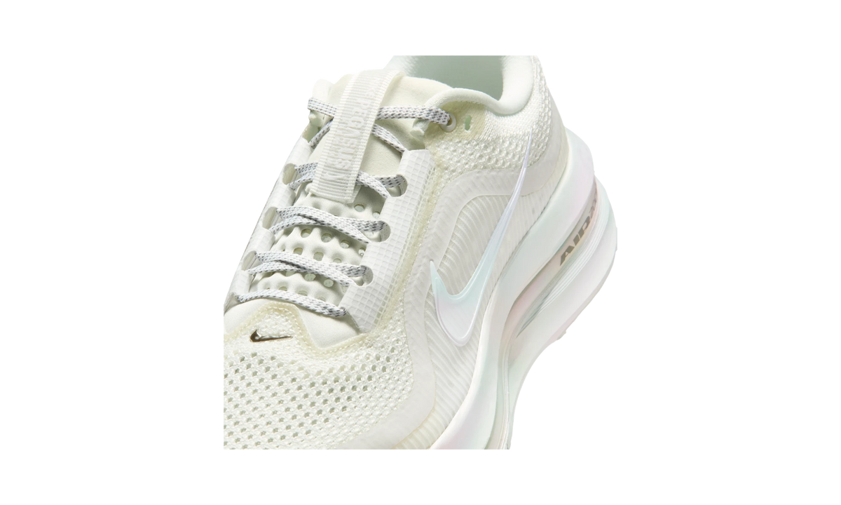 Nike Air Zoom Pegasus Premium Summit White Iridescent