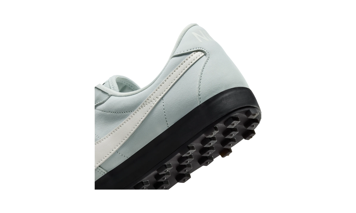 Nike Astro Grabber QS Light Silver
