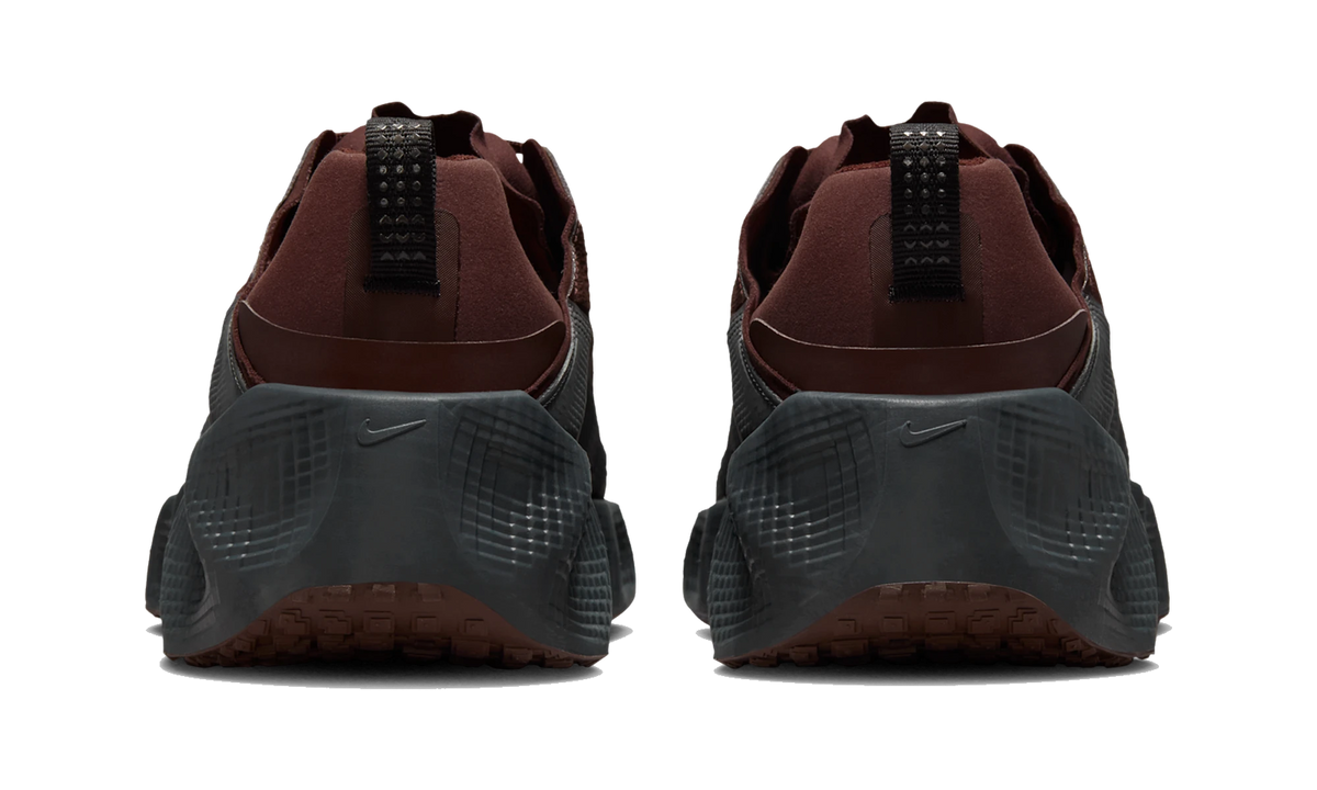 Nike Ava Rover Earth Black