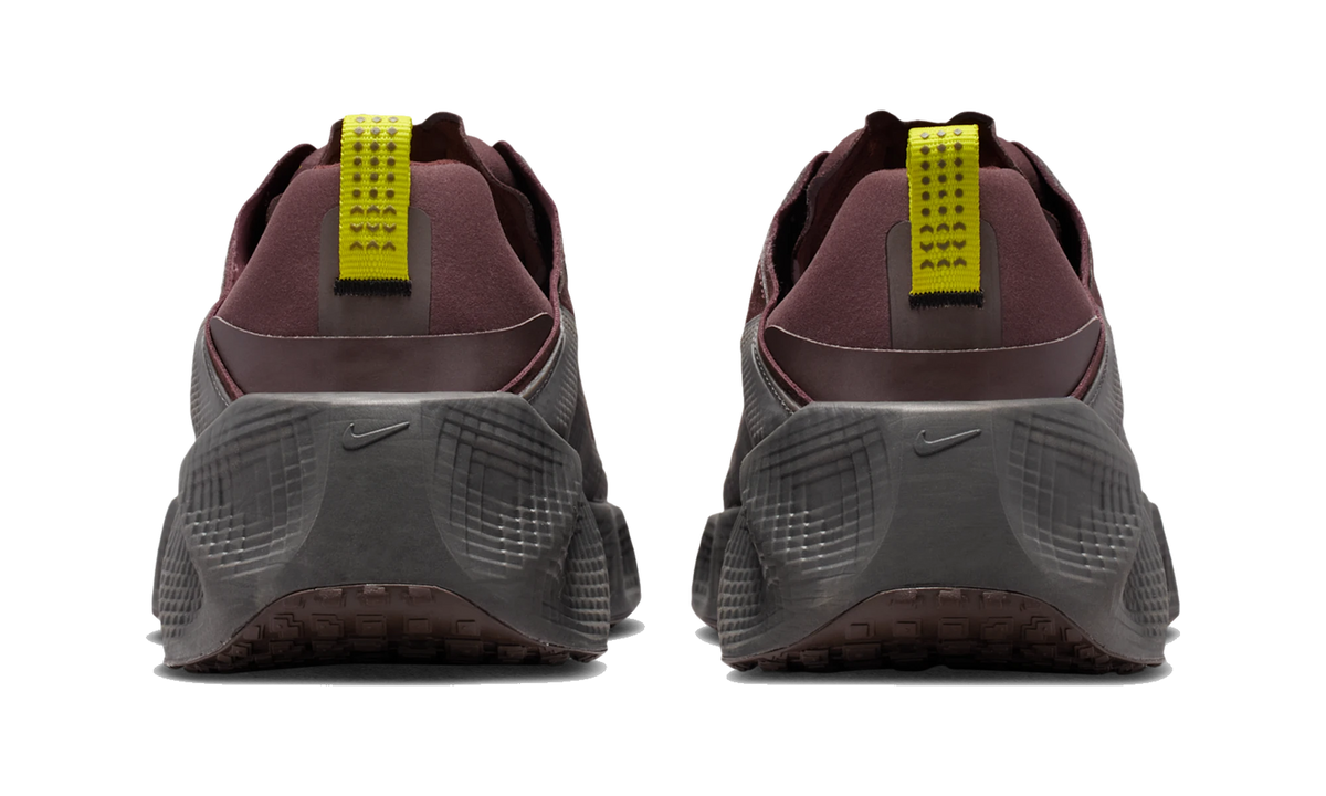 Nike Ava Rover Earth Black Bright Cactus