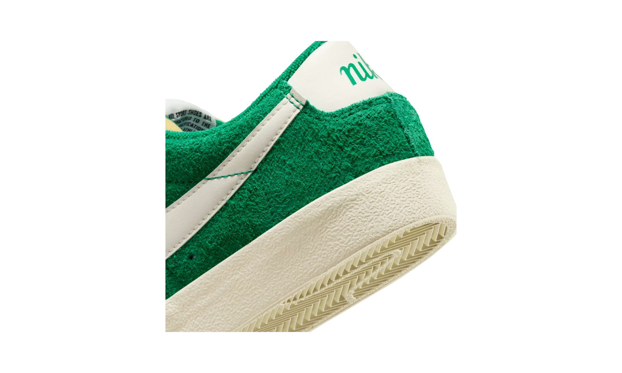 Nike Blazer Low 77 Vintage Malachite Coconut Milk