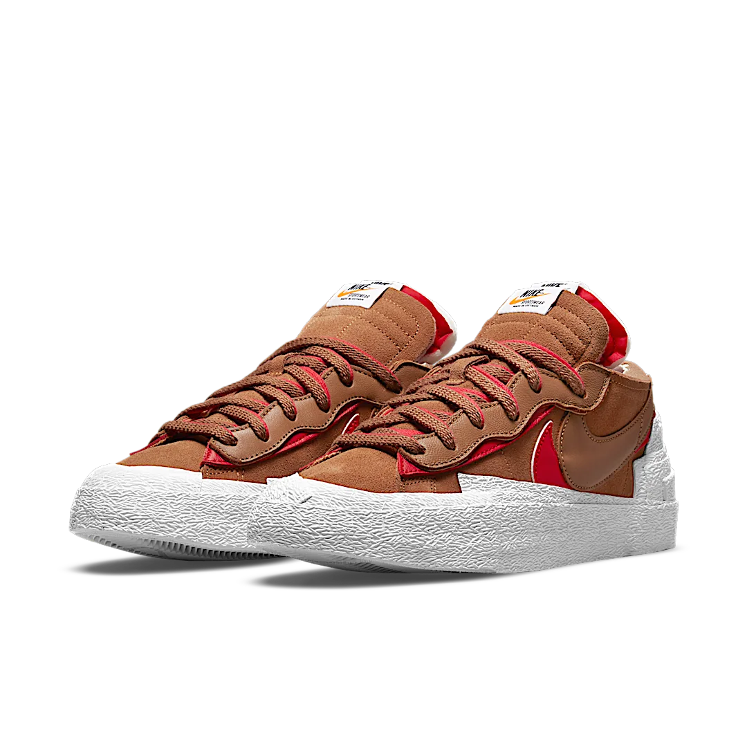 Nike Blazer Low sacai British Tan, Light British Tan/White-University Red (DD1877-200)