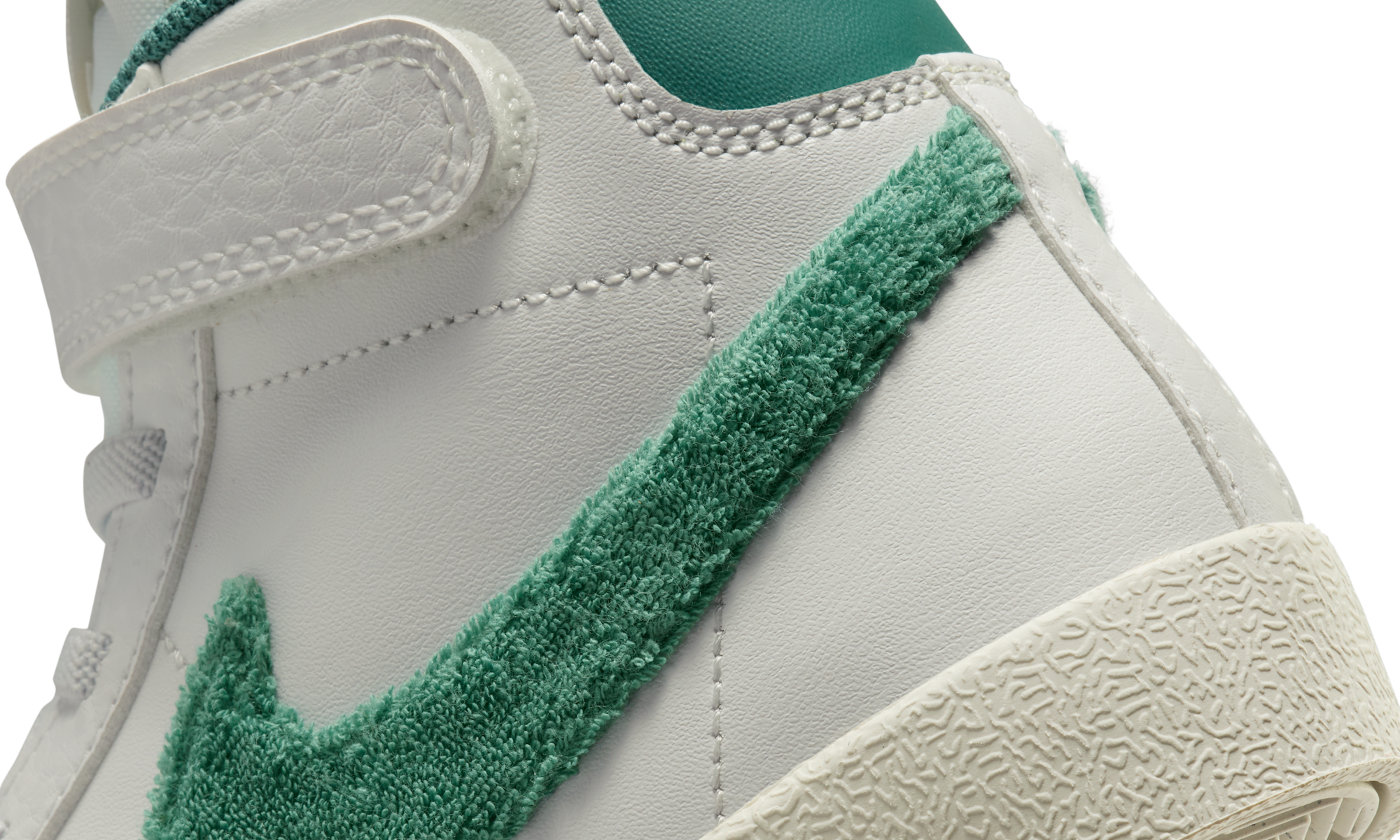 Nike Blazer Mid '77 Summit White Phantom Light Pumice Bicoastal (PS)