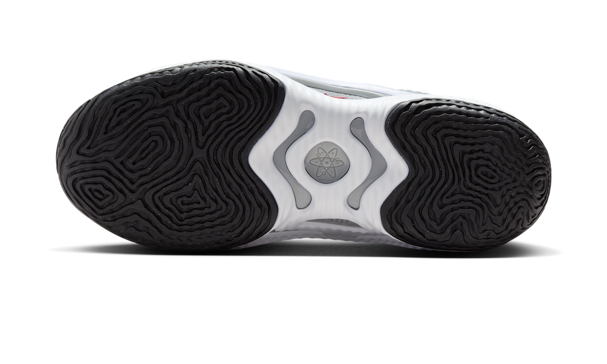 Nike Cosmic Unity 3 Silver Bullet