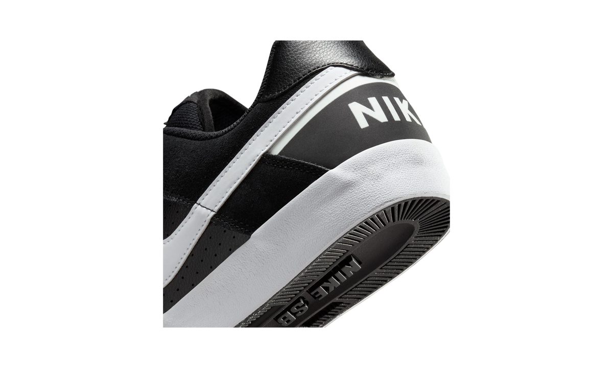 Nike Delta Force Vulc SB Black White