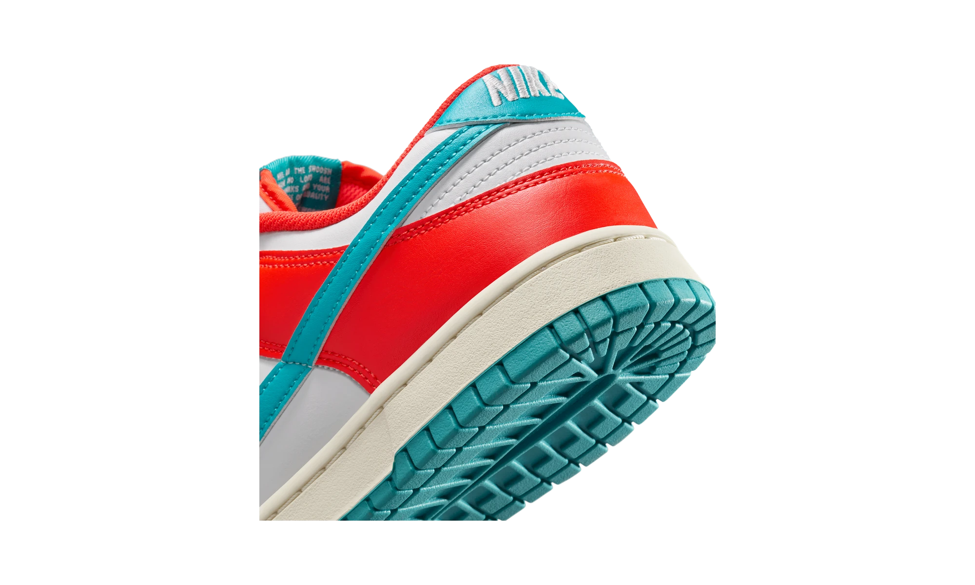 Nike Dunk Low Picante Red Dusty Cactus