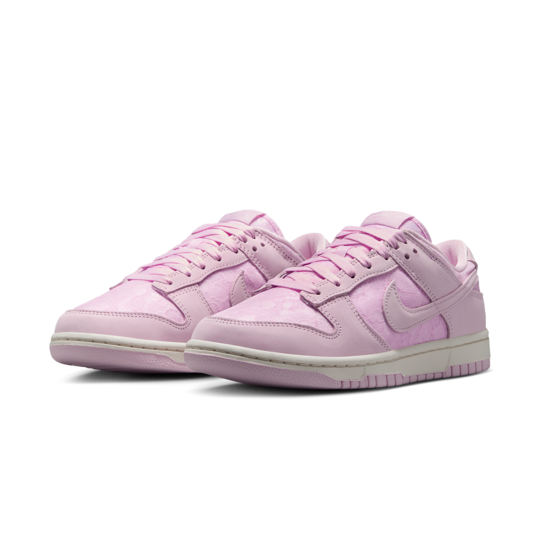 Nike Dunk Low Regal Pink