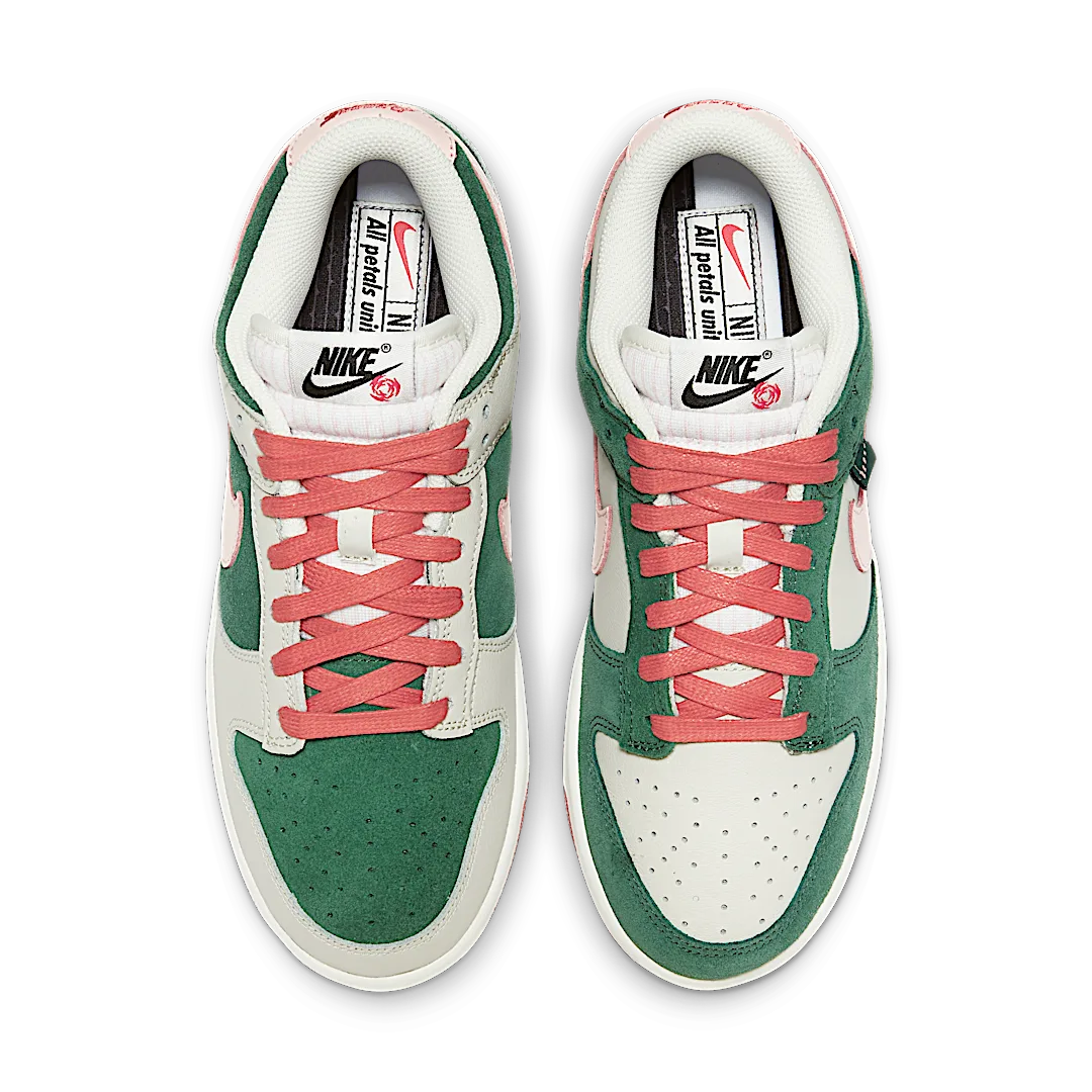 Nike Dunk Low SE All Petals United Fir Green, Light Bone/Pink Bloom-Sail-Fir-Adobe (FN8923-061)