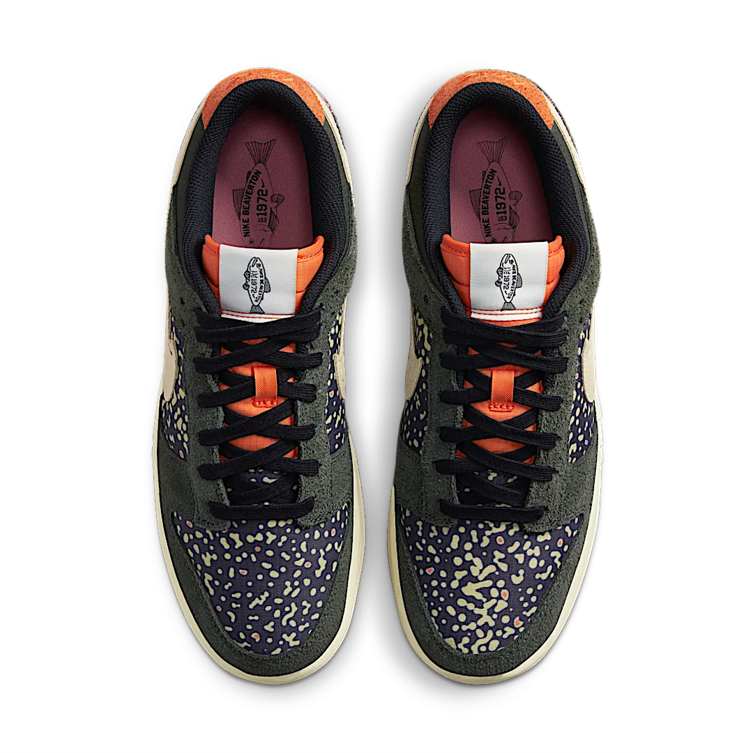 Nike Dunk Low SE Gone Fishing Rainbow Trout, Sequoia/Alabaster-Safety Orange (FN7523-300)