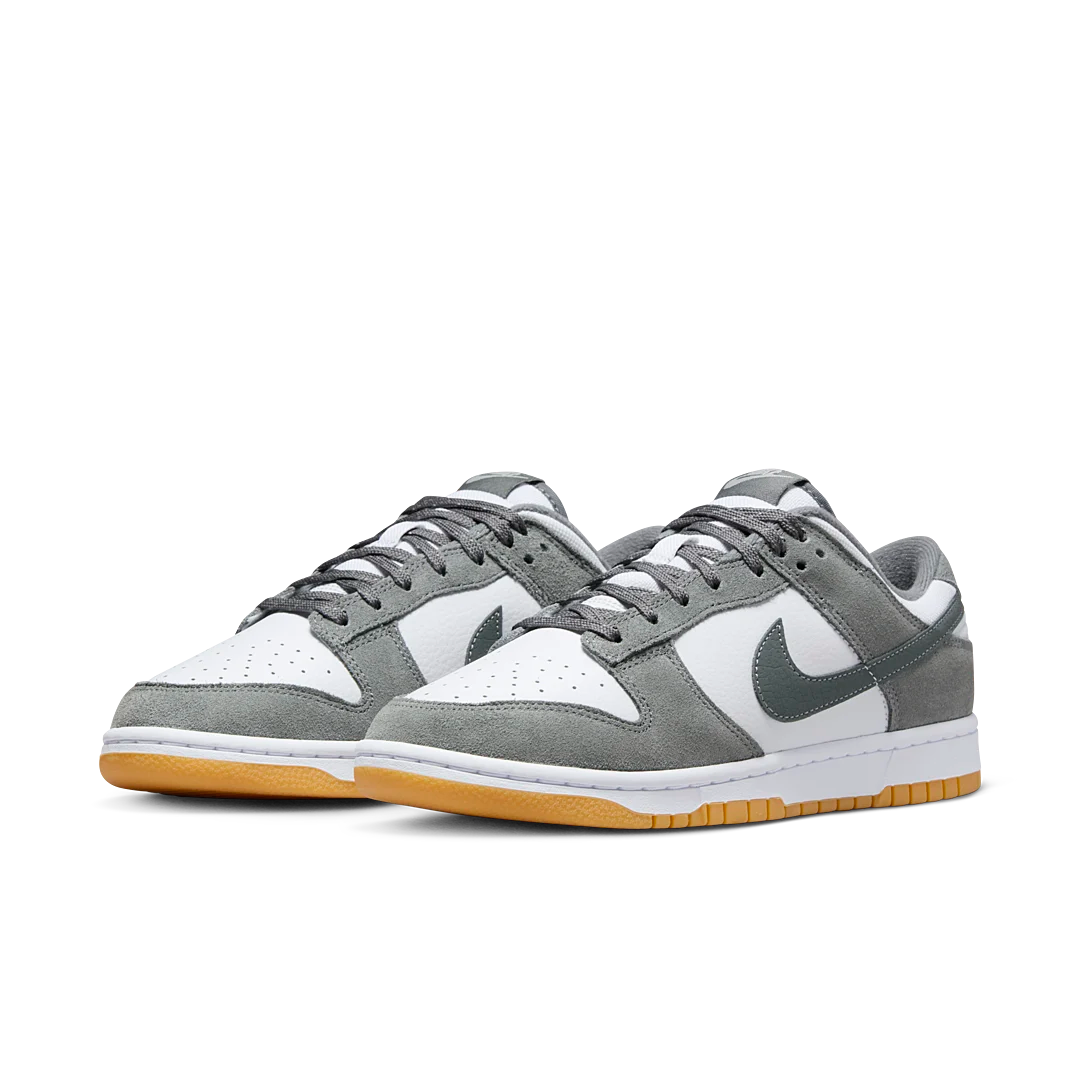 Nike Dunk Low Smoke Grey Gum 3M Swoosh, White/Light Iron Ore/Gum Light Brown/Smoke Grey (FV0389-100)