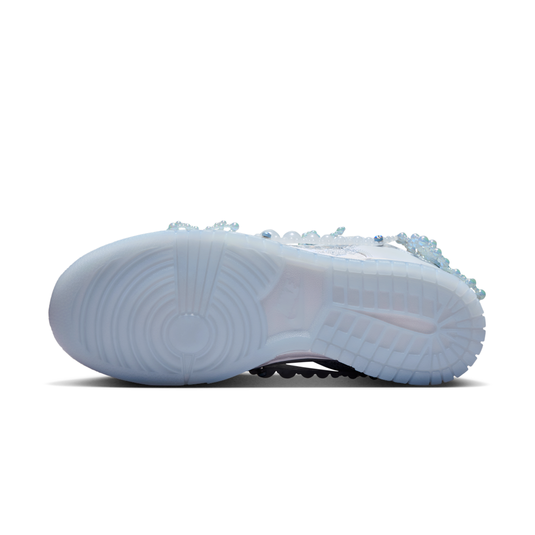 Nike Dunk Low Susan Fang Artist Collection - Sneak