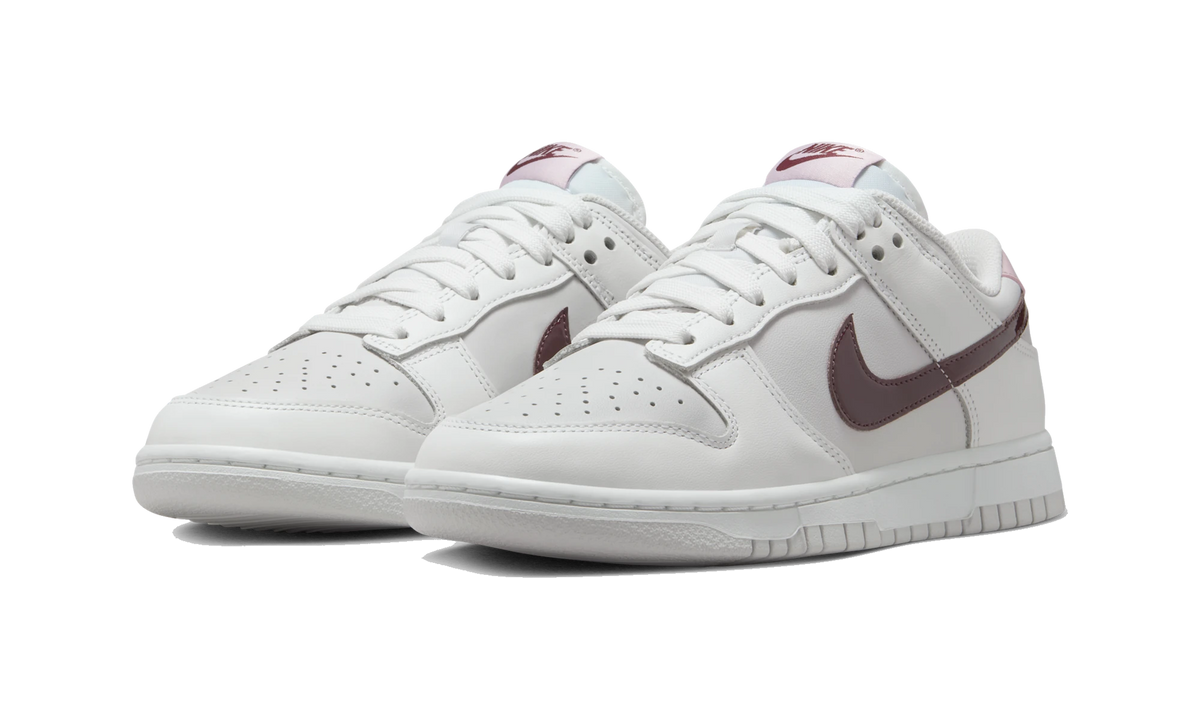 Nike Dunk Low White Plum Chalk