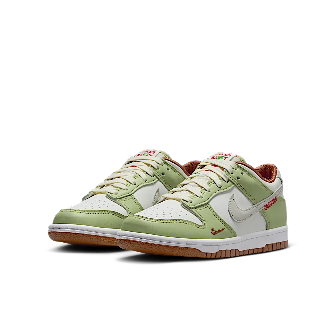 Nike Dunk Low Year of the Snake, Sail/Light Bone/White/Olive Aura/Light British Tan/University Red (HV6001-101)