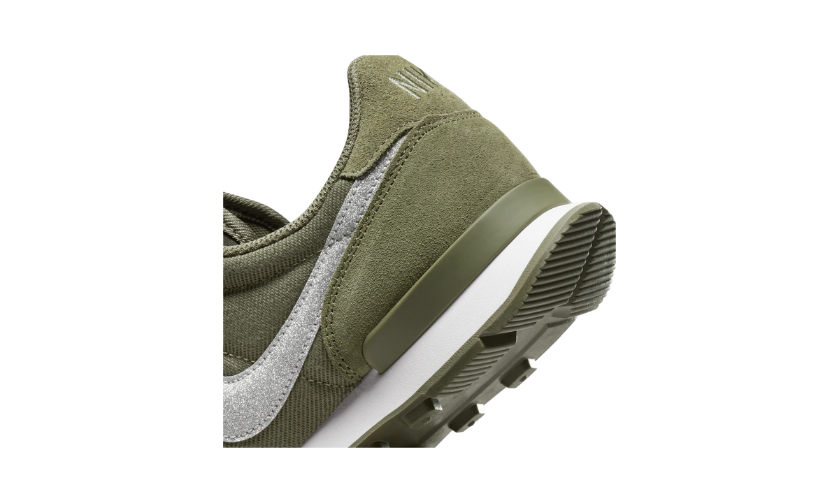 Nike Internationalist Medium Olive