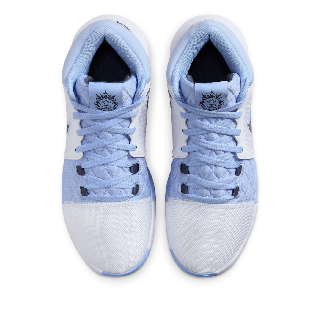 Nike LeBron Witness 8 UNC