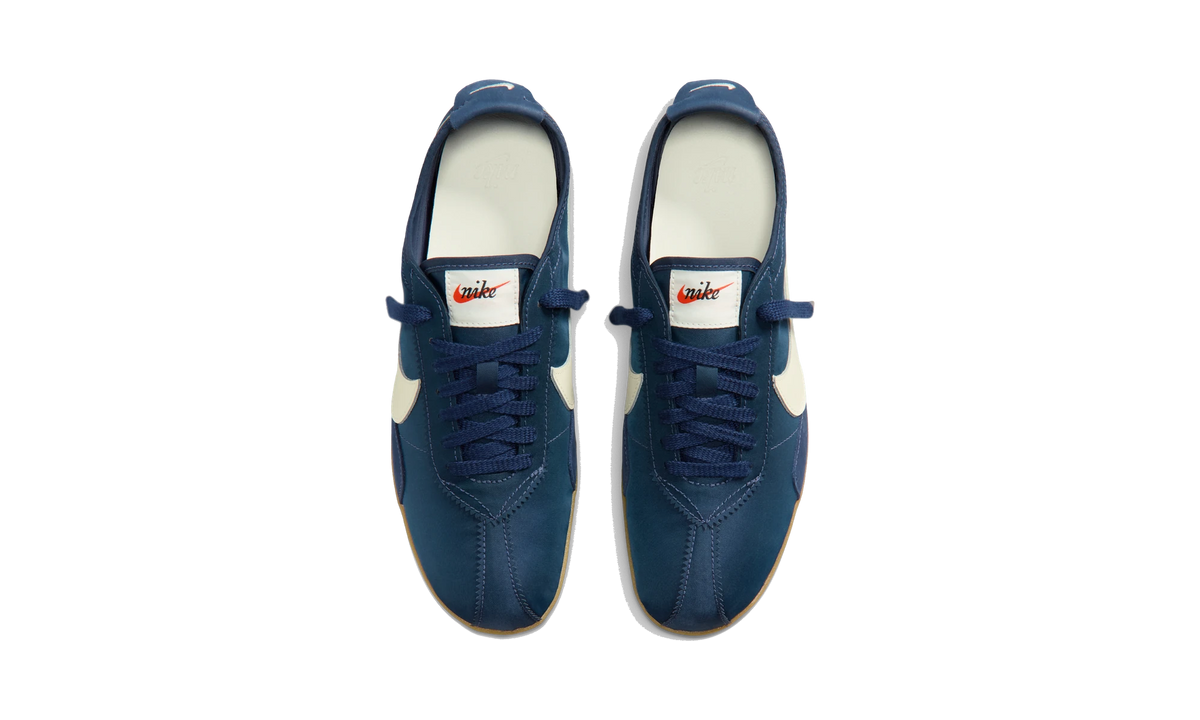 Nike Moon Shoe OG Midnight Navy Gum Light Brown Soft Pearl