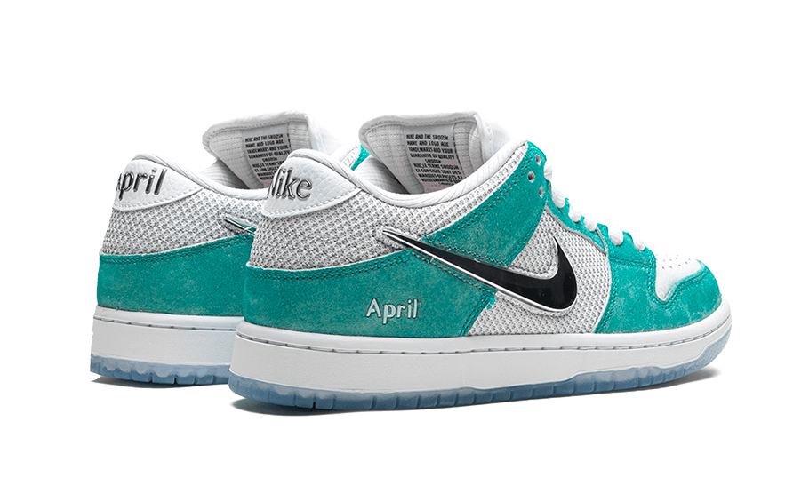 Nike SB Dunk Low April Skateboards, Turbo Green/Metallic Silver/Turbo Green (FD2562-400)