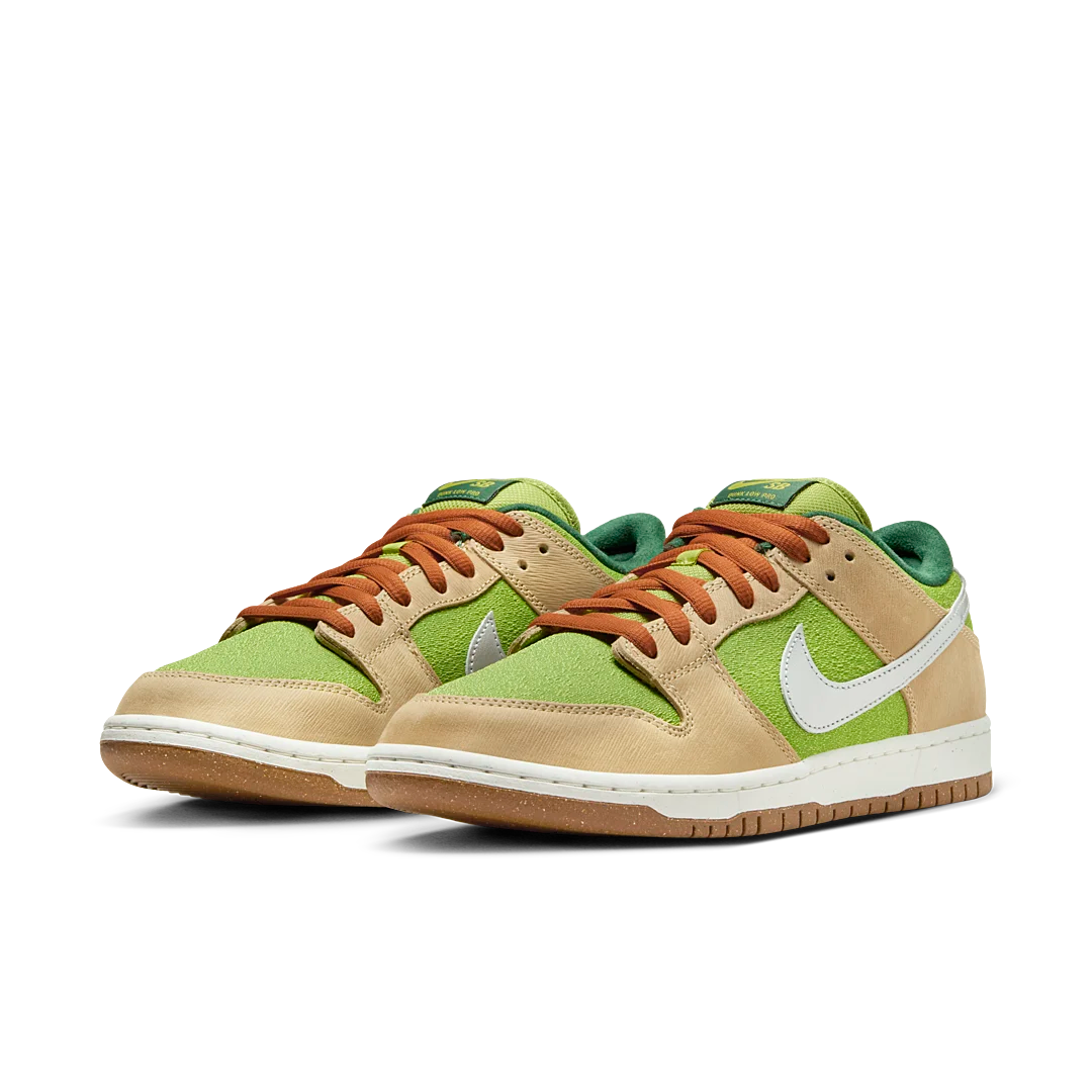 Nike SB Dunk Low Escargot, Sesame/Metallic Silver/Pear/Fir/Sail/Light British Tan (FQ7585-200)