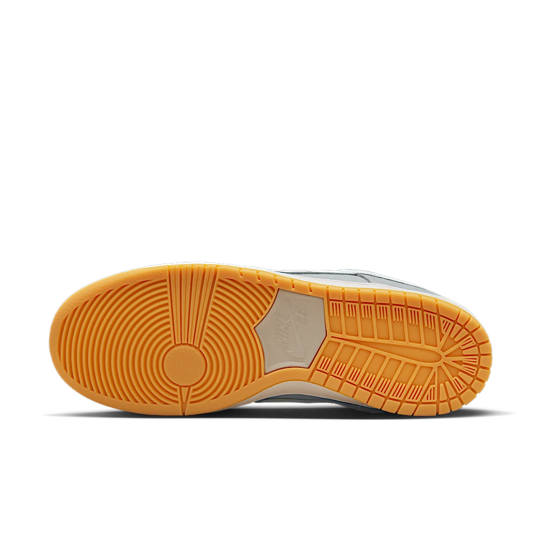 Nike SB Dunk Low Pro ISO Orange Label Wolf Grey Gum, Wolf Grey/White/Wolf Grey/Gum Light Brown/Pure Platinum/Safety Orange (DV5464-001)