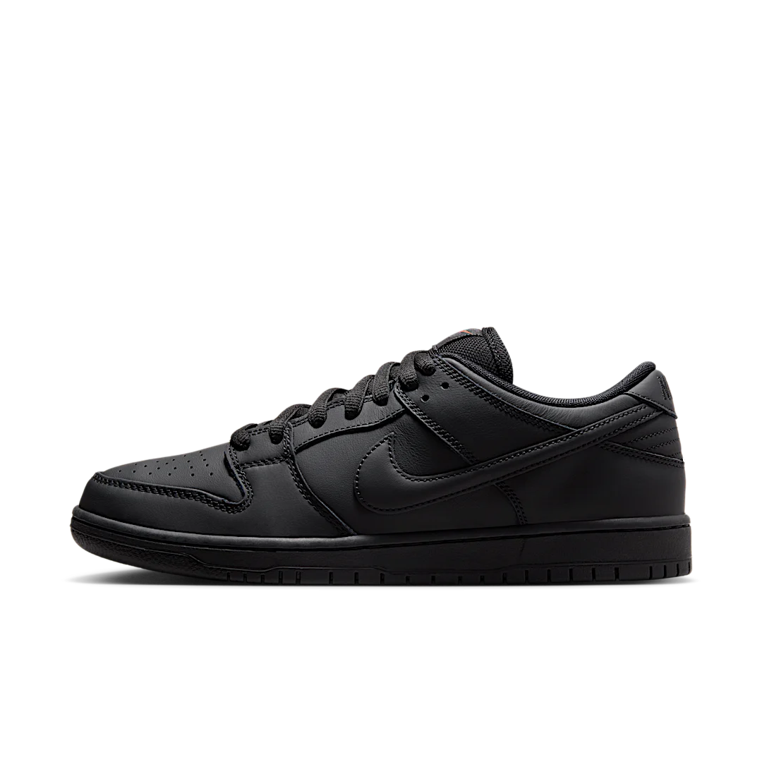 Nike SB Dunk Low Pro Triple Black, Black/Anthracite/Safety Orange (FJ1674-001)