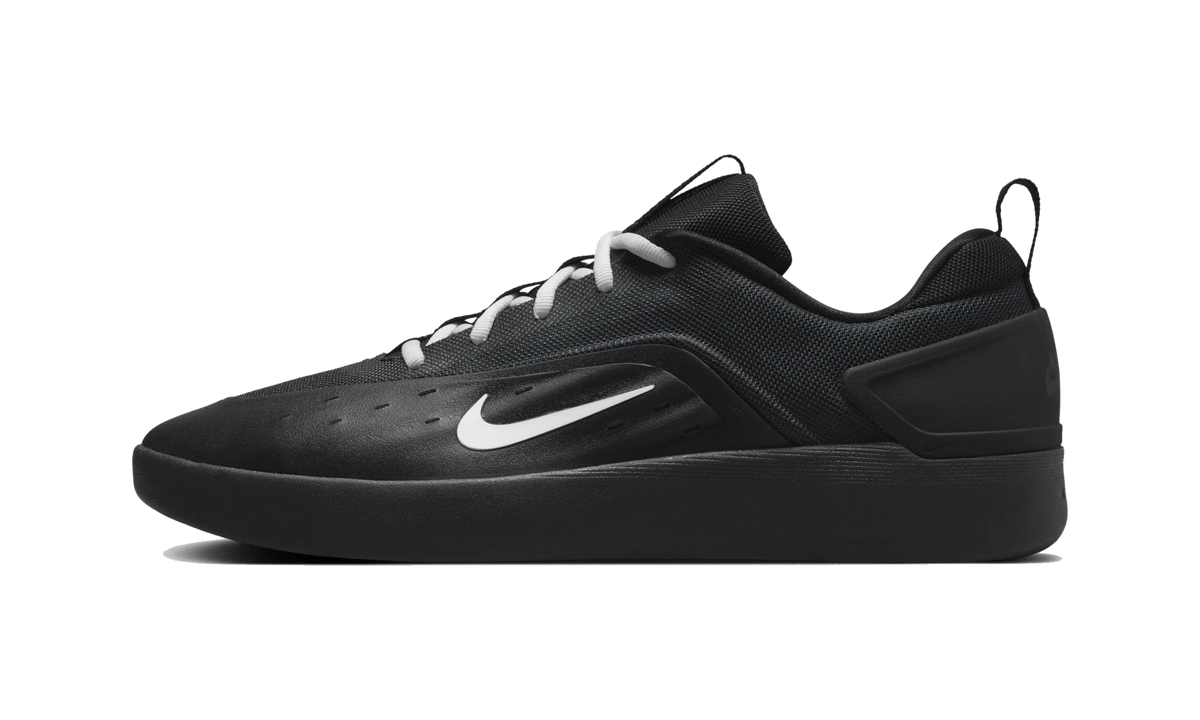 Nike SB Zoom Nyjah 4 Black White