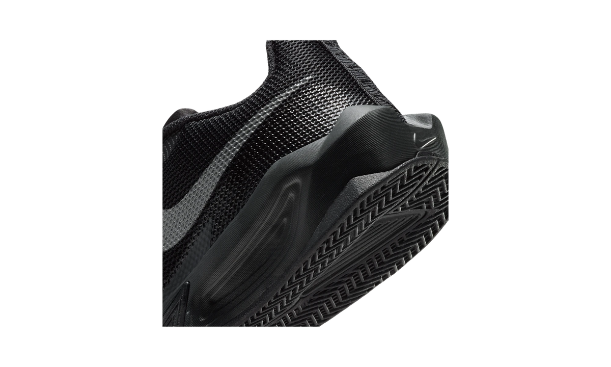 Nike ST Dynamite Black Dark Smoke Grey