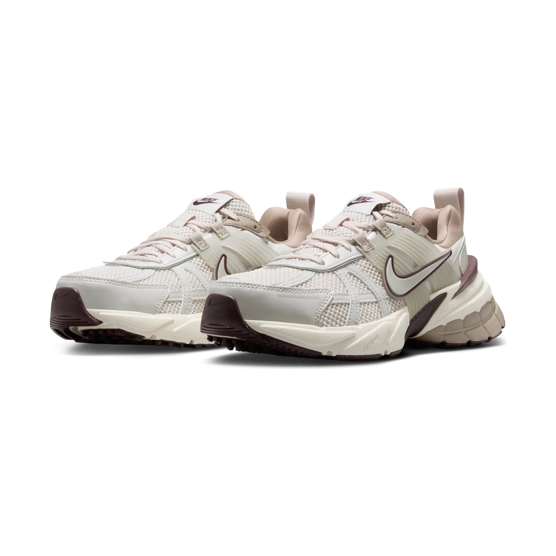 Nike V2K Run Light Orewood Brown