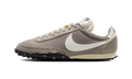 Nike Waffle Racer SE Moon Fossil Sail