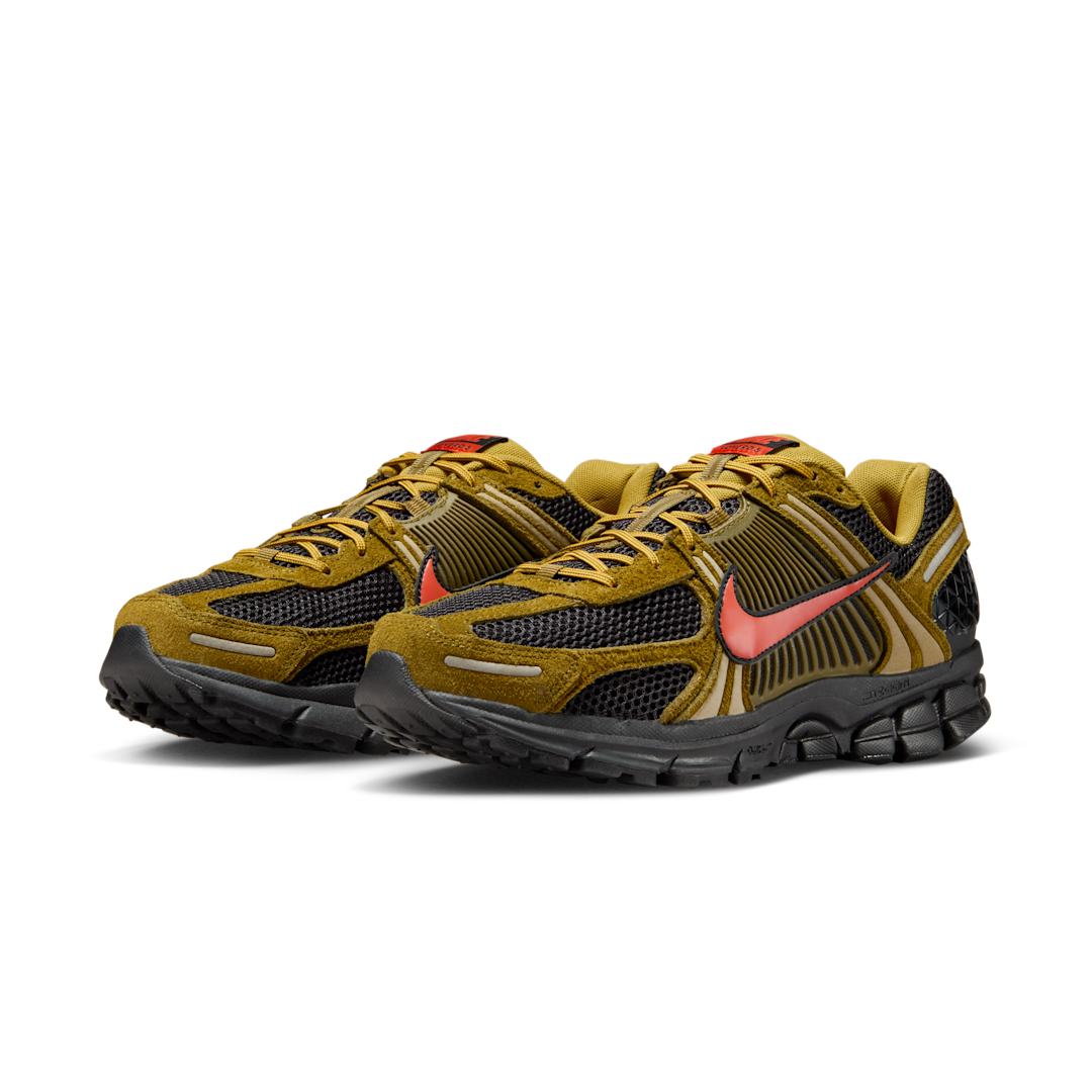 Nike Zoom Vomero 5 Premium Olive Flak Picante Red, Olive Flak/Black/Quantum Moss/Picante Red (IH1344-300)