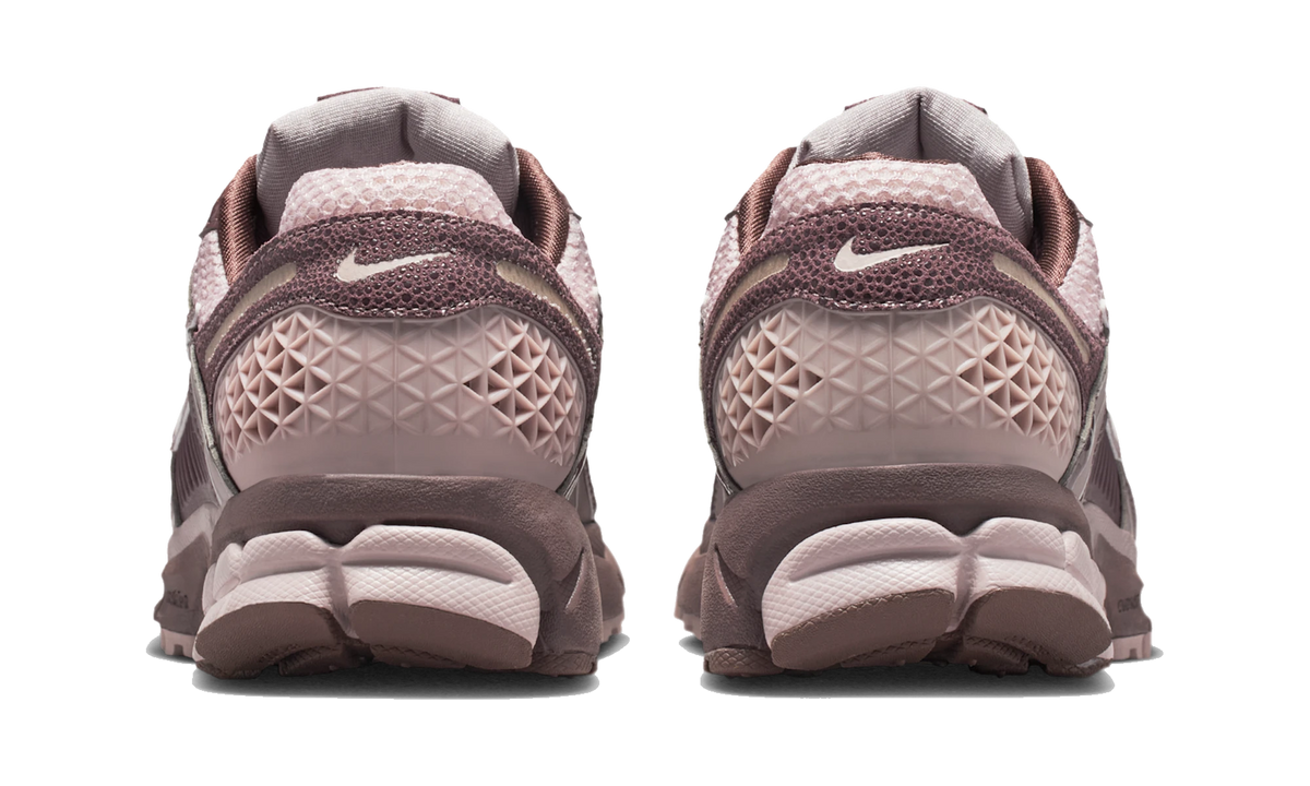 Nike Zoom Vomero 5 Tattoo Particle Rose