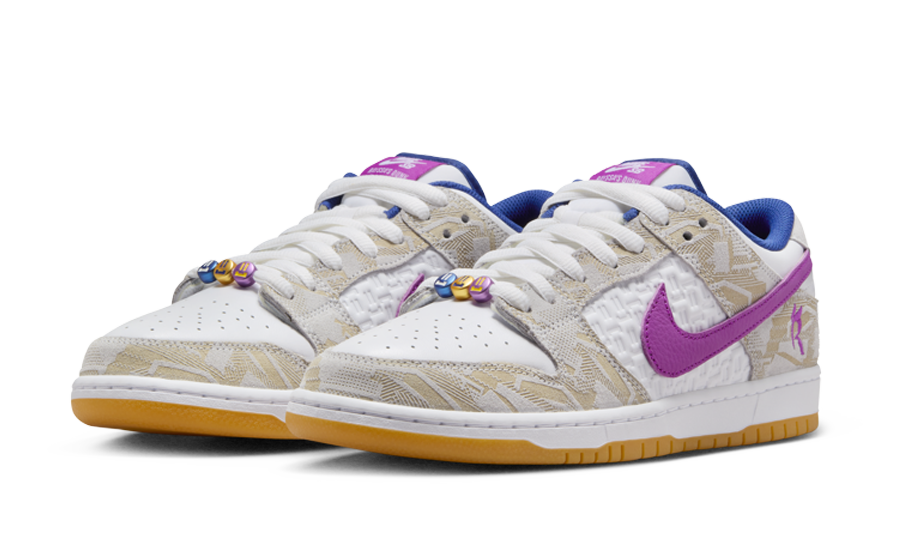 Nike SB Dunk Low Rayssa Leal, Pure Platinum/Deep Royal Blue/Vivid Purple/White/Gum Yellow (FZ5251-001)