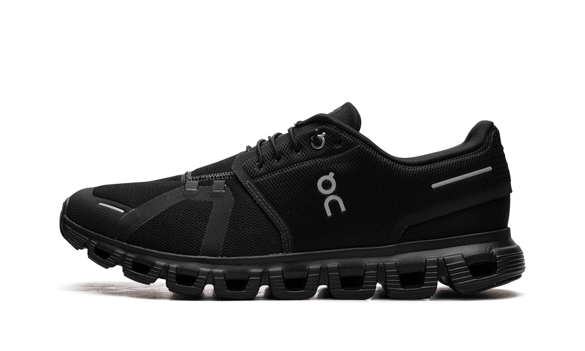 On Running Cloud 6 All Black