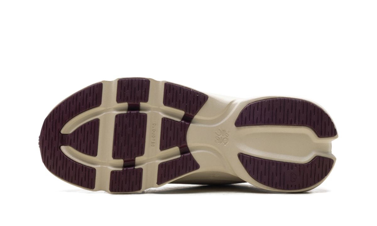 On Running Cloudsolo LOEWE Sand Burgundy