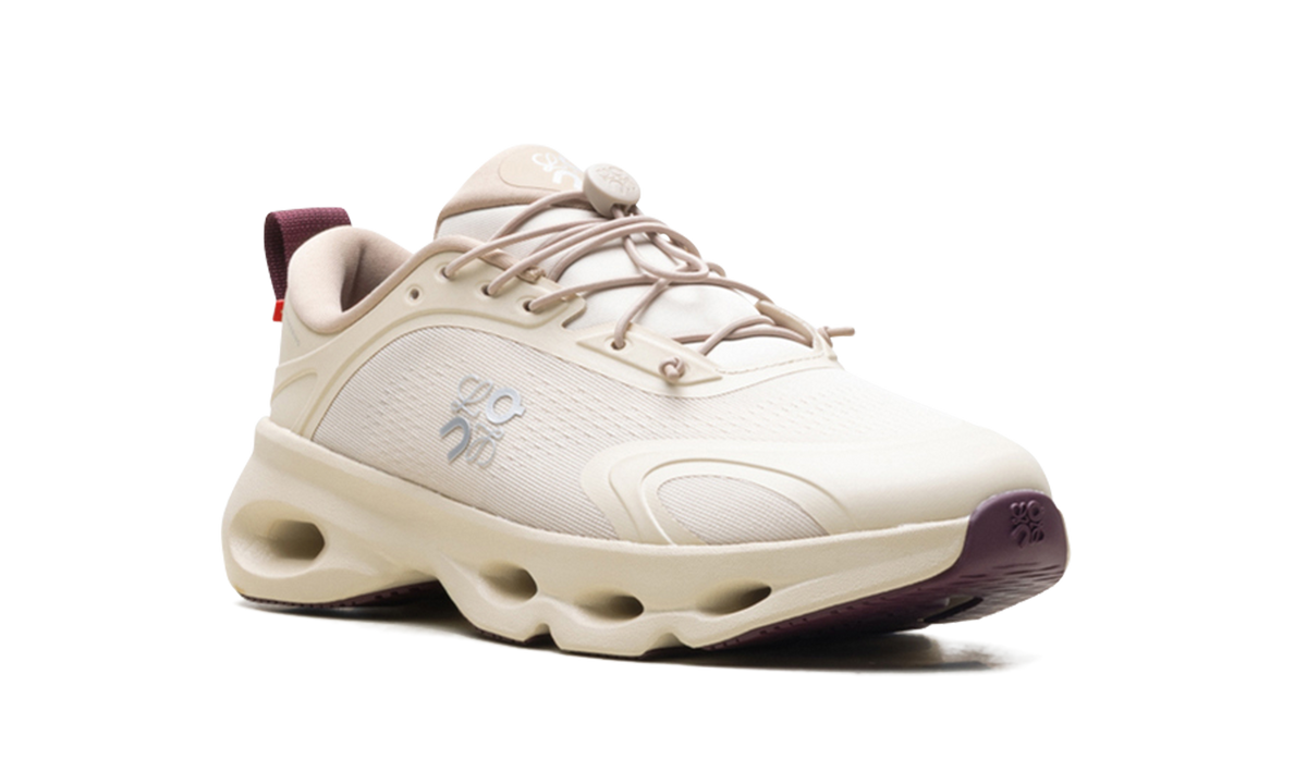 On Running Cloudsolo LOEWE Sand Burgundy