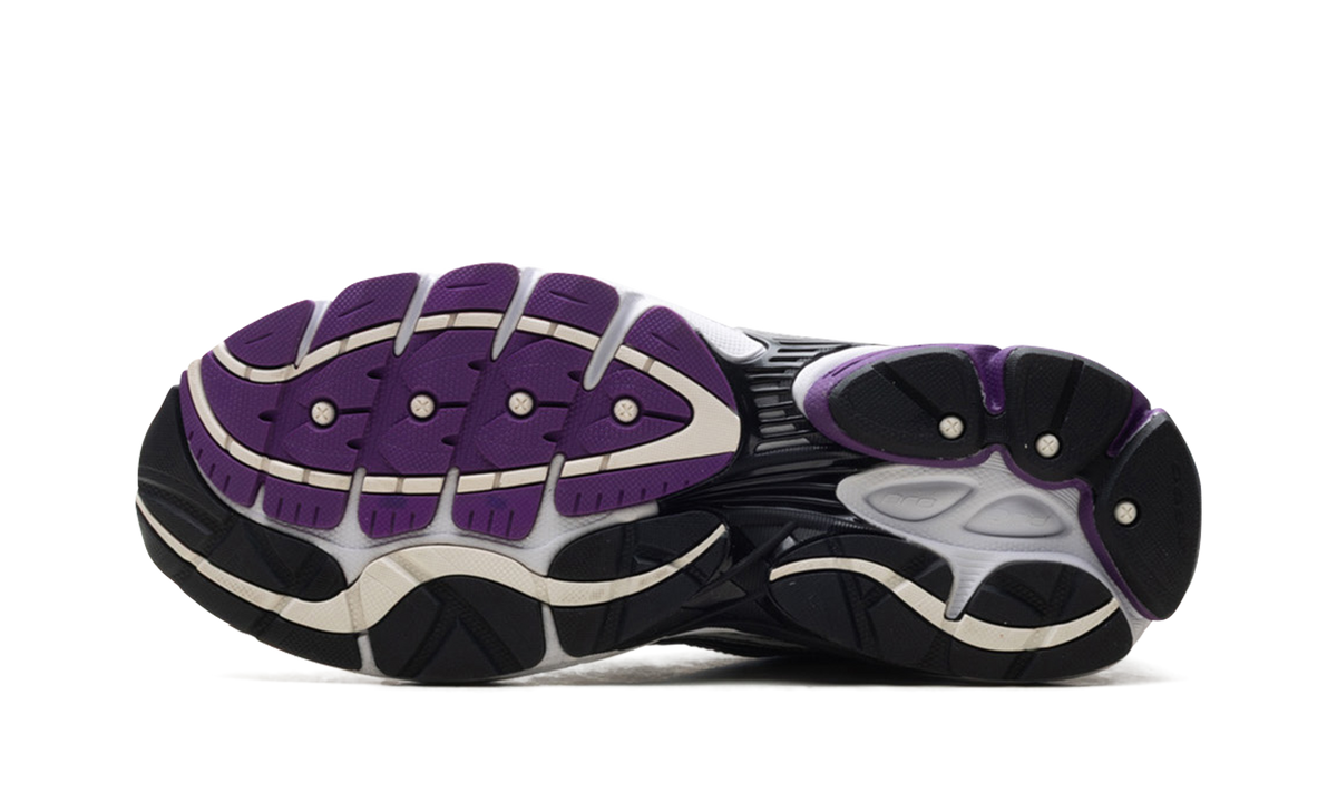 Saucony ProGrid Omni 9 White Black Silver Purple