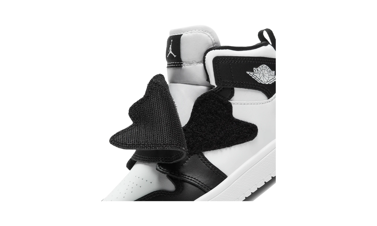 Sky Air Jordan 1 Black Whtie (PS)